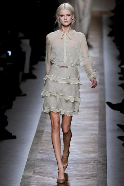 Look 35